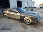 ✅ 2010 Dodge Challenger • VIN: 2B3CJ4DV6AH144240 • Lot: 45350735. Wystawiony na Copart z przebiegiem 188 668 mil. Bezpłatny archiwum sprzedaży aukcyjnych z USA i szczegółowy raport historii pojazdu na DreamBid. Zdjęcie 4.