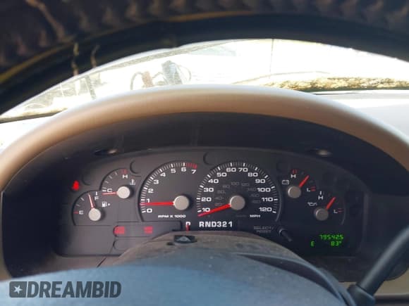 ✅ 2004 Ford Explorer XLT • VIN: 1FMZU63K84UC07032 • Lot: 42440419. Wystawiony na IAAI z przebiegiem 79 542 mil. Bezpłatny archiwum sprzedaży aukcyjnych z USA i szczegółowy raport historii pojazdu na DreamBid. Zdjęcie 7.