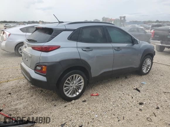 ✅ 2021 Hyundai Kona SEL • VIN: KM8K22AA3MU702670 • Лот: 74129874. Опубликован ранее на Copart с пробегом 30 229 миль. Бесплатный доступ к архиву аукционных продаж из США и подробный отчёт об истории автомобиля на DreamBid. Изображение 3.