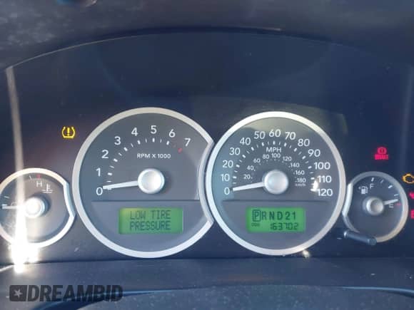 2007 Mercury Mariner Premier с VIN 4M2CU97127KJ20444, выставлен на аукционе IAAI как лот 40810464 с пробегом 163 702 миль миль и . История ставок и продаж доступна на DreamBid. Изображение 7.