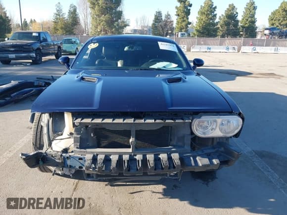 ✅ 2014 Dodge Challenger R/T Classic • VIN: 2C3CDYBT7EH143302 • Lot: 41347931. Wystawiony na IAAI z przebiegiem 131 790 mil. Bezpłatny archiwum sprzedaży aukcyjnych z USA i szczegółowy raport historii pojazdu na DreamBid. Zdjęcie 13.