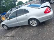 ✅ 2005 Mercedes-Benz E 320 • VIN: WDBUF65J45A622279 • Lot: 42528958. Wystawiony na IAAI z przebiegiem 125 464 mil. Bezpłatny archiwum sprzedaży aukcyjnych z USA i szczegółowy raport historii pojazdu na DreamBid. Zdjęcie 14.