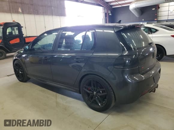 ✅ 2013 Volkswagen Golf R w/Sunroof & Navi • VIN: WVWPF7AJ8DW071589 • Лот: 70950765. Опубликован ранее на Copart с пробегом 184 747 миль. Бесплатный доступ к архиву аукционных продаж из США и подробный отчёт об истории автомобиля на DreamBid. Изображение 2.
