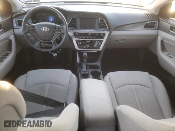 ✅ 2016 Hyundai Sonata Sport • VIN: 5NPE34AF0GH281124 • Лот: 68501522. Опубликован ранее на Copart с пробегом 190 912 миль. Бесплатный доступ к архиву аукционных продаж из США и подробный отчёт об истории автомобиля на DreamBid. Изображение 8.