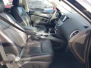 ✅ 2018 Nissan Pathfinder SL • VIN: 5N1DR2MN9JC625839 • Lot: 43139899. Wystawiony na IAAI z przebiegiem 78 539 mil. Bezpłatny archiwum sprzedaży aukcyjnych z USA i szczegółowy raport historii pojazdu na DreamBid. Zdjęcie 5.