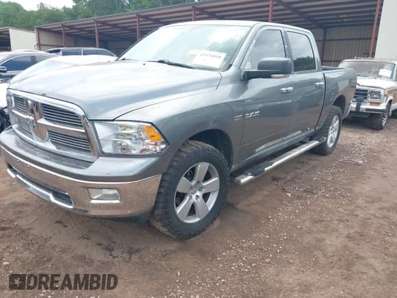 ✅ 2010 Dodge 1500 SLT • VIN: 1D7RB1CTXAS185067 • Lot: 42476818. Wystawiony na IAAI z przebiegiem 196 130 mil. Bezpłatny archiwum sprzedaży aukcyjnych z USA i szczegółowy raport historii pojazdu na DreamBid. Zdjęcie 17.