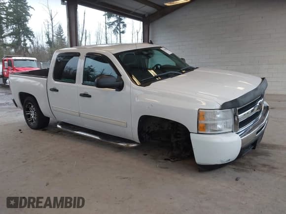 ✅ 2009 Chevrolet Silverado 1500 • VIN: 2GCFK135091126412 • Lot: 43780738. Wystawiony na IAAI z przebiegiem 136 801 mil. Bezpłatny archiwum sprzedaży aukcyjnych z USA i szczegółowy raport historii pojazdu na DreamBid. Zdjęcie 1.