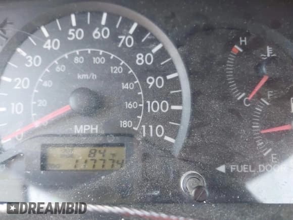 ✅ 2008 Toyota Corolla CE • VIN: 1NXBR32E88Z979629 • Lot: 43554982. Wystawiony na IAAI z przebiegiem 117 774 mil. Bezpłatny archiwum sprzedaży aukcyjnych z USA i szczegółowy raport historii pojazdu na DreamBid. Zdjęcie 7.