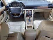 ✅ 1989 Mercedes-Benz 300 SE • VIN: WDBCA24D4KA431052 • Lot: 70130295. Listed on Copart with 168,665 mi. Free auction sales archive from the USA and detailed vehicle history report at DreamBid. Image 8.