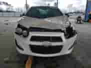 2015 Chevrolet Sonic RS с VIN 1G1JG5SB1F4212220, выставлен на аукционе Copart как лот 86575644 с пробегом 79 876 миль миль и Списание • Salvage title. История ставок и продаж доступна на DreamBid. Изображение 5.