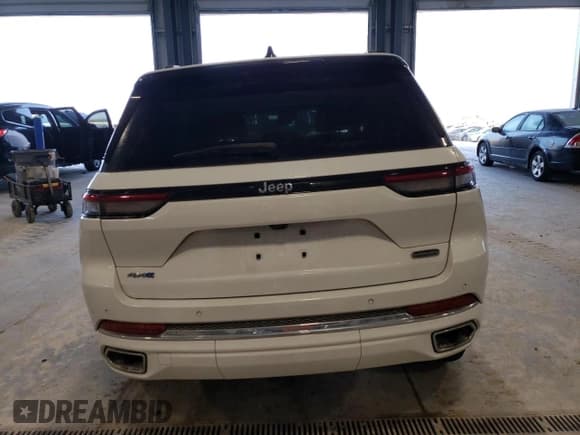 ✅ 2022 Jeep Grand Cherokee Overland • VIN: 1C4RJYD68N8716557 • Lot: 86807614. Listed on Copart with 12,590 mi. Free auction sales archive from the USA and detailed vehicle history report at DreamBid. Image 6.