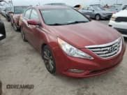 ✅ 2013 Hyundai Sonata SE • VIN: 5NPEC4AC4DH640931 • Lot: 75102944. Listed on Copart with 136,909 mi. Free auction sales archive from the USA and detailed vehicle history report at DreamBid. Image 4.