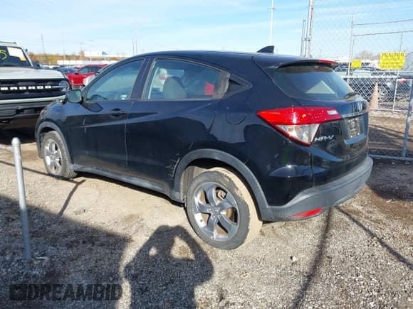 ✅ 2019 Honda HR-V LX • VIN: 3CZRU6H33KG723346 • Лот: 43677781. Опубликован ранее на IAAI с пробегом 82 764 миль. Бесплатный доступ к архиву аукционных продаж из США и подробный отчёт об истории автомобиля на DreamBid. Изображение 3.