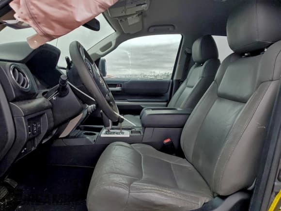 ✅ 2015 Toyota Tundra SR5 • VIN: 5TFRM5F19FX089026 • Lot: 94538215. Listed on Copart with 65,085 mi. Free auction sales archive from the USA and detailed vehicle history report at DreamBid. Image 7.