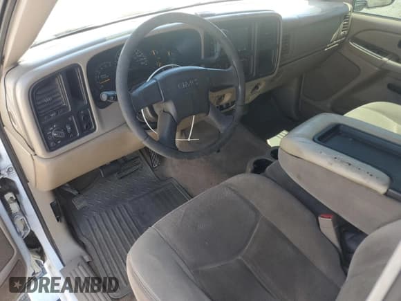 ✅ 2005 GMC Sierra 1500 SLT • VIN: 2GTEC13T951129648 • Лот: 66658585. Опубликован ранее на Copart с пробегом 165 443 миль. Бесплатный доступ к архиву аукционных продаж из США и подробный отчёт об истории автомобиля на DreamBid. Изображение 8.