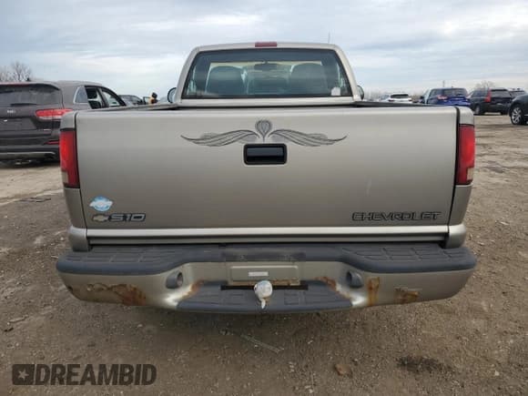 ✅ 2000 Chevrolet S-10 LS • VIN: 1GCCS1449YK139666 • Лот: 84090504. Опубликован ранее на Copart с пробегом 136 652 миль. Бесплатный доступ к архиву аукционных продаж из США и подробный отчёт об истории автомобиля на DreamBid. Изображение 6.