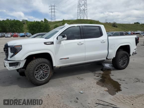 ✅ 2025 GMC Sierra 1500 AT4X • VIN: 3GTUUFE81SG204697 • Лот: 59916795. Опубликован ранее на Copart с пробегом 1 775 миль. Бесплатный доступ к архиву аукционных продаж из США и подробный отчёт об истории автомобиля на DreamBid. Изображение 1.