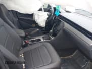 ✅ 2021 Volkswagen Passat SE • VIN: 1VWSA7A36MC014185 • Лот: 41915701. Опубликован ранее на IAAI с пробегом 175 043 миль. Бесплатный доступ к архиву аукционных продаж из США и подробный отчёт об истории автомобиля на DreamBid. Изображение 5.