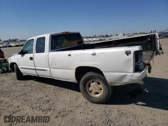 ✅ 2003 GMC Sierra 1500 • VIN: 1GTEC19T83E282430 • Лот: 72967264. Опубликован ранее на Copart с пробегом 81 356 миль. Бесплатный доступ к архиву аукционных продаж из США и подробный отчёт об истории автомобиля на DreamBid. Изображение 2.