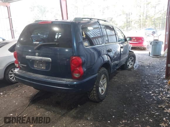 ✅ 2006 Dodge Durango SLT • VIN: 1D4HB48N06F170548 • Lot: 43556001. Wystawiony na IAAI z przebiegiem 102 908 mil. Bezpłatny archiwum sprzedaży aukcyjnych z USA i szczegółowy raport historii pojazdu na DreamBid. Zdjęcie 4.