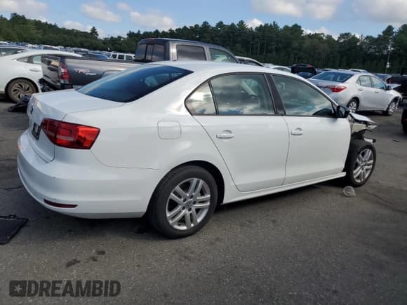 ✅ 2015 Volkswagen Jetta S • VIN: 3VW1K7AJ0FM352027 • Лот: 70455435. Опубликован ранее на Copart с пробегом 122 113 миль. Бесплатный доступ к архиву аукционных продаж из США и подробный отчёт об истории автомобиля на DreamBid. Изображение 3.