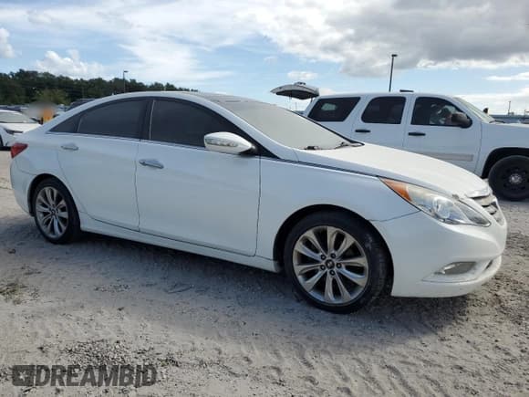 ✅ 2012 Hyundai Sonata Limited • VIN: 5NPEC4AB0CH428212 • Lot: 76359584. Listed on Copart with 106,090 mi. Free auction sales archive from the USA and detailed vehicle history report at DreamBid. Image 4.