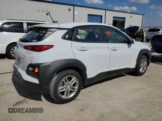 ✅ 2019 Hyundai Kona SE • VIN: KM8K12AA6KU303851 • Лот: 60216244. Опубликован ранее на Copart с пробегом 93 949 миль. Бесплатный доступ к архиву аукционных продаж из США и подробный отчёт об истории автомобиля на DreamBid. Изображение 3.
