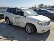 ✅ 2008 Toyota Highlander Limited • VIN: JTEEW44A082020663 • Lot: 84610745. Wystawiony na Copart z przebiegiem 242 891 mil. Bezpłatny archiwum sprzedaży aukcyjnych z USA i szczegółowy raport historii pojazdu na DreamBid. Zdjęcie 4.