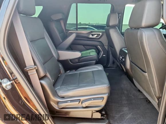 ✅ 2021 Chevrolet Tahoe Z71 • VIN: 1GNSKPKD6MR115688 • Лот: 67231705. Опубликован ранее на Copart с пробегом 120 003 миль. Бесплатный доступ к архиву аукционных продаж из США и подробный отчёт об истории автомобиля на DreamBid. Изображение 10.