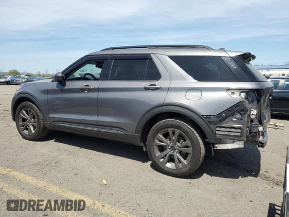 ✅ 2021 Ford Explorer XLT • VIN: 1FMSK8DH8MGA36108 • Lot: 54016335. Wystawiony na Copart z przebiegiem 50 307 mil. Bezpłatny archiwum sprzedaży aukcyjnych z USA i szczegółowy raport historii pojazdu na DreamBid. Zdjęcie 2.