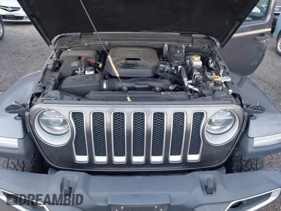 ✅ 2020 Jeep Wrangler Unlimited Sahara Altitude • VIN: 1C4HJXEN7LW122756 • Lot: 43805621. Listed on IAAI with 127,613 mi. Free auction sales archive from the USA and detailed vehicle history report at DreamBid. Image 10.