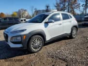 ✅ 2020 Hyundai Kona SEL • VIN: KM8K2CAA8LU553824 • Лот: 90082455. Опубликован ранее на Copart с пробегом 66 363 миль. Бесплатный доступ к архиву аукционных продаж из США и подробный отчёт об истории автомобиля на DreamBid. Изображение 1.
