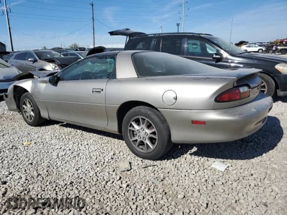 2002 Chevrolet Camaro z VIN 2G1FP22K422119101, wystawiony jako Copart lot #77315824 z przebiegiem 187 094 mil mil oraz Szkoda całkowita • Salvage title. Historia ofert i sprzedaży dostępna na DreamBid. Obrazek 2.