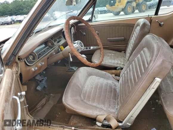 ✅ 1965 Ford Mustang • VIN: 5F07D184129 • Лот: 66800994. Опубликован ранее на Copart с пробегом 85 909 миль. Бесплатный доступ к архиву аукционных продаж из США и подробный отчёт об истории автомобиля на DreamBid. Изображение 7.