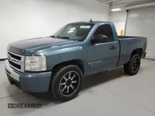 2009 Chevrolet Silverado 1500 LT z VIN 1GCEC24039Z215240, wystawiony jako Copart lot #91388345 z przebiegiem 105 076 mil mil oraz Czysty tytuł • Clean title. Historia ofert i sprzedaży dostępna na DreamBid. Obrazek 1.