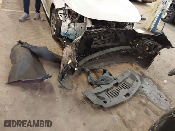 ✅ 2020 Chevrolet Blazer RS • VIN: 3GNKBKRS0LS547342 • Lot: 42014876. Listed on IAAI with 47,913 mi. Free auction sales archive from the USA and detailed vehicle history report at DreamBid. Image 12.