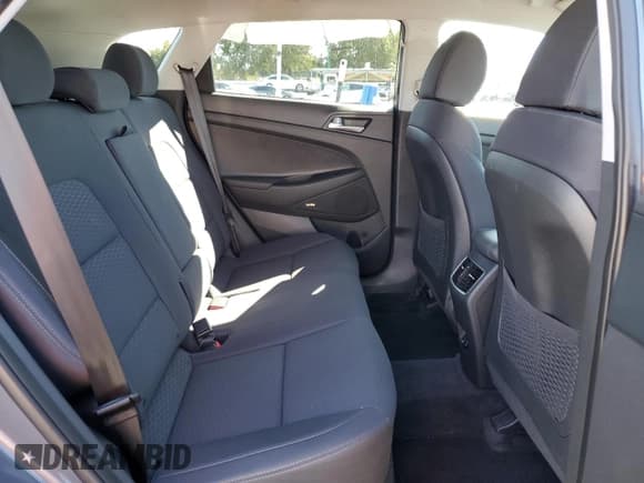 ✅ 2021 Hyundai Tucson SEL • VIN: KM8J33AL8MU401862 • Lot: 86667585. Wystawiony na Copart z przebiegiem 51 372 mil. Bezpłatny archiwum sprzedaży aukcyjnych z USA i szczegółowy raport historii pojazdu na DreamBid. Zdjęcie 11.