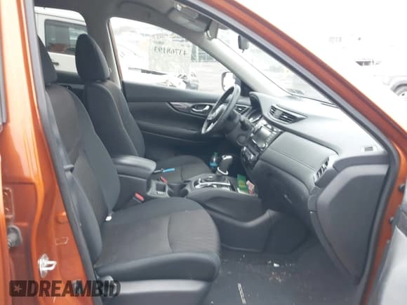 ✅ 2018 Nissan Rogue S • VIN: 5N1AT2MV7JC826966 • Lot: 43768193. Listed on IAAI with 51,059 mi. Free auction sales archive from the USA and detailed vehicle history report at DreamBid. Image 5.