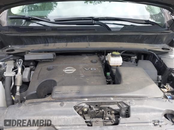 ✅ 2015 Nissan Pathfinder Platinum • VIN: 5N1AR2MM1FC648968 • Lot: 42953732. Listed on IAAI with 134,729 mi. Free auction sales archive from the USA and detailed vehicle history report at DreamBid. Image 10.