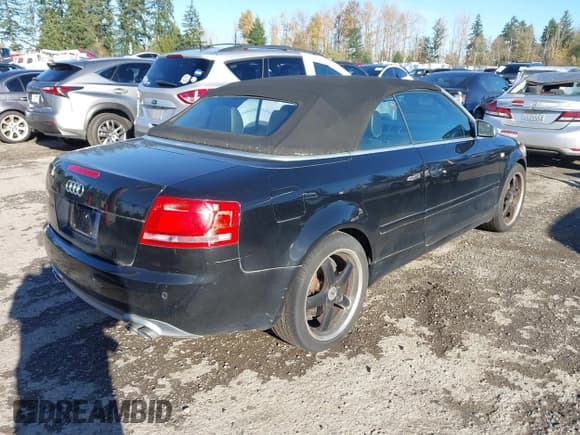 ✅ 2007 Audi S4 • VIN: WUARL48HX7K901166 • Lot: 43753053. Wystawiony na IAAI z przebiegiem 105 983 mil. Bezpłatny archiwum sprzedaży aukcyjnych z USA i szczegółowy raport historii pojazdu na DreamBid. Zdjęcie 4.
