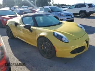 ✅ 2016 Alfa Romeo 4C • VIN: ZARBAAB40GM183338 • Lot: 74145314. Wystawiony na Copart z przebiegiem Nie podano. Bezpłatny archiwum sprzedaży aukcyjnych z USA i szczegółowy raport historii pojazdu na DreamBid. Zdjęcie 4.