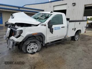 ✅ 2024 GMC Sierra 2500HD • VIN: 1GD39LEY0RF232977 • Лот: 65917464. Опубликован ранее на Copart с пробегом 28 901 миль. Бесплатный доступ к архиву аукционных продаж из США и подробный отчёт об истории автомобиля на DreamBid. Изображение 1.