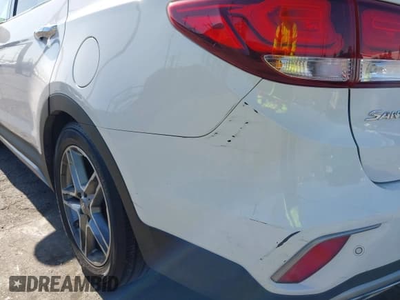 ✅ 2017 Hyundai Santa Fe Limited Ultimate • VIN: KM8SR4HFXHU227095 • Лот: 42288905. Опубликован ранее на IAAI с пробегом 101 401 миль. Бесплатный доступ к архиву аукционных продаж из США и подробный отчёт об истории автомобиля на DreamBid. Изображение 6.