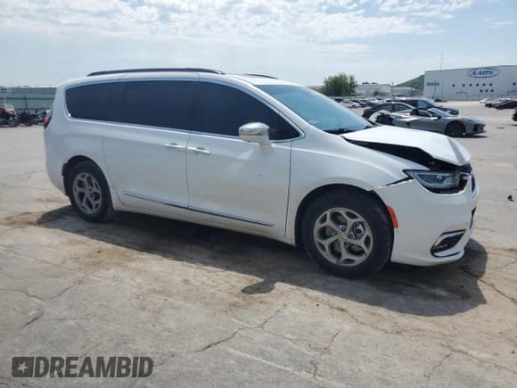 ✅ 2022 Chrysler Pacifica Limited • VIN: 2C4RC1GG8NR120133 • Лот: 68396985. Опубликован ранее на Copart с пробегом 91 772 миль. Бесплатный доступ к архиву аукционных продаж из США и подробный отчёт об истории автомобиля на DreamBid. Изображение 4.