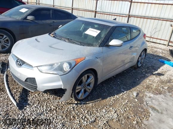 ✅ 2012 Hyundai Veloster w/Gray Int • VIN: KMHTC6AD4CU030698 • Lot: 41416956. Wystawiony na IAAI z przebiegiem 122 248 mil. Bezpłatny archiwum sprzedaży aukcyjnych z USA i szczegółowy raport historii pojazdu na DreamBid. Zdjęcie 18.