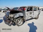 ✅ 2014 Jeep Patriot Latitude • VIN: 1C4NJRFB4ED784537 • Lot: 82477675. Wystawiony na Copart z przebiegiem Nie podano. Bezpłatny archiwum sprzedaży aukcyjnych z USA i szczegółowy raport historii pojazdu na DreamBid. Zdjęcie 1.