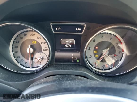 ✅ 2015 Mercedes-Benz GLA 250 • VIN: WDCTG4GB5FJ087236 • Лот: 85427015. Опубликован ранее на Copart с пробегом 71 629 миль. Бесплатный доступ к архиву аукционных продаж из США и подробный отчёт об истории автомобиля на DreamBid. Изображение 9.