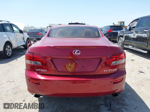 ✅ 2010 Lexus IS 250 C • VIN: JTHFF2C26A2511427 • Lot: 42249468. Listed on IAAI with 117,787 mi. Free auction sales archive from the USA and detailed vehicle history report at DreamBid. Image 16.