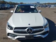 ✅ 2020 Mercedes-Benz GLC 300 • VIN: W1N0G8EB8LF825377 • Lot: 43510969. Wystawiony na IAAI z przebiegiem 64 894 mil. Bezpłatny archiwum sprzedaży aukcyjnych z USA i szczegółowy raport historii pojazdu na DreamBid. Zdjęcie 12.