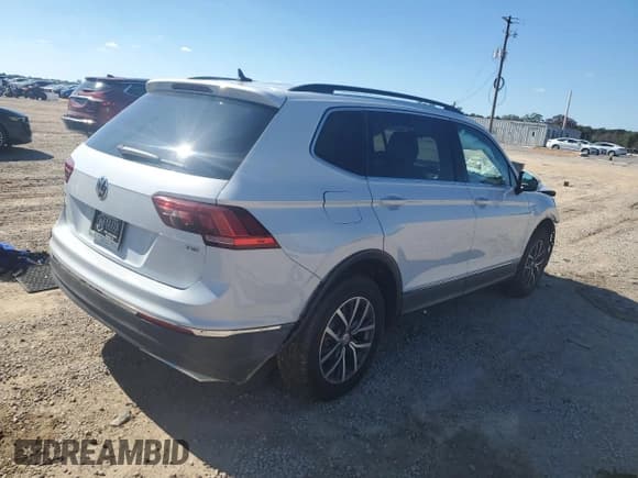✅ 2018 Volkswagen Tiguan SEL • VIN: 3VV3B7AX8JM192487 • Lot: 90727445. Listed on Copart with Not provided. Free auction sales archive from the USA and detailed vehicle history report at DreamBid. Image 3.